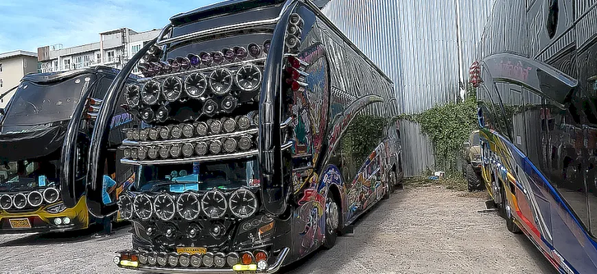 thailand-crazy-bus-tuning