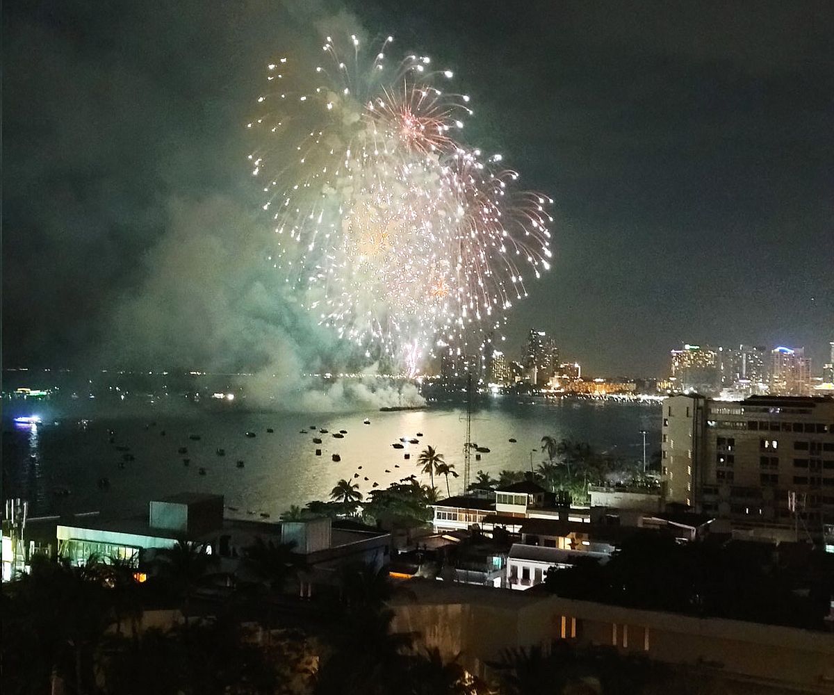 pattaya fireworks festival
