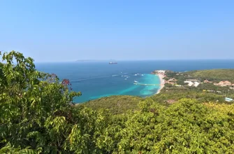 View from the Koh Larn Island viewpoint to Tawaen Beach