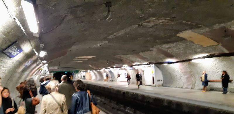 Châtelet paris metro station